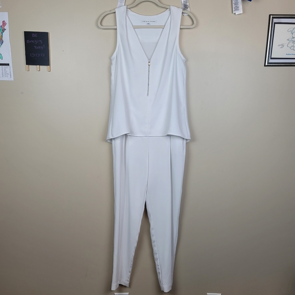 Trina Turk Banning Crepe White Jumpsuit size 0 - Picture 3 of 11